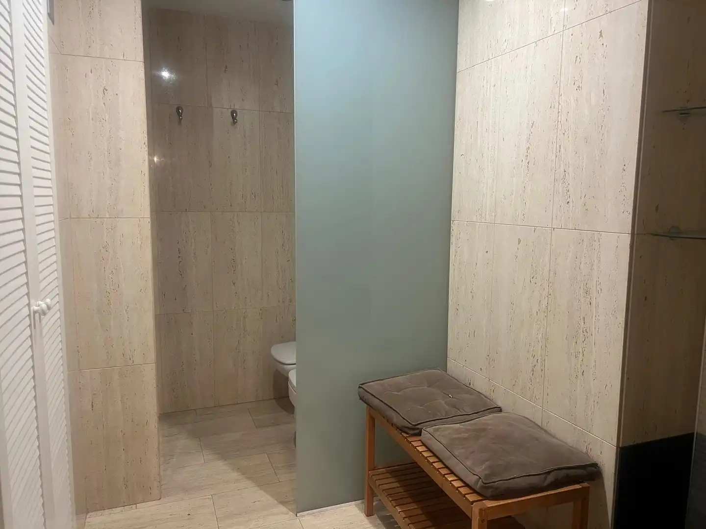 Baño de Piso de alquiler en Tavernes de la Valldigna con Aire acondicionado y Amueblado