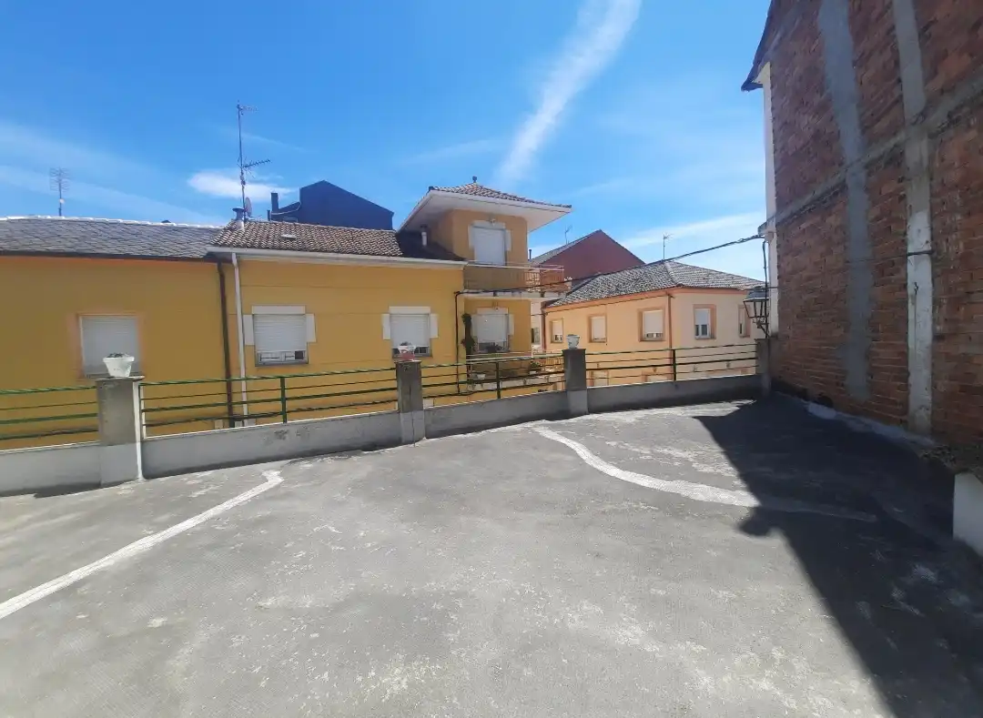 Casa en venda a Calle las Médulas 4, imagen 3