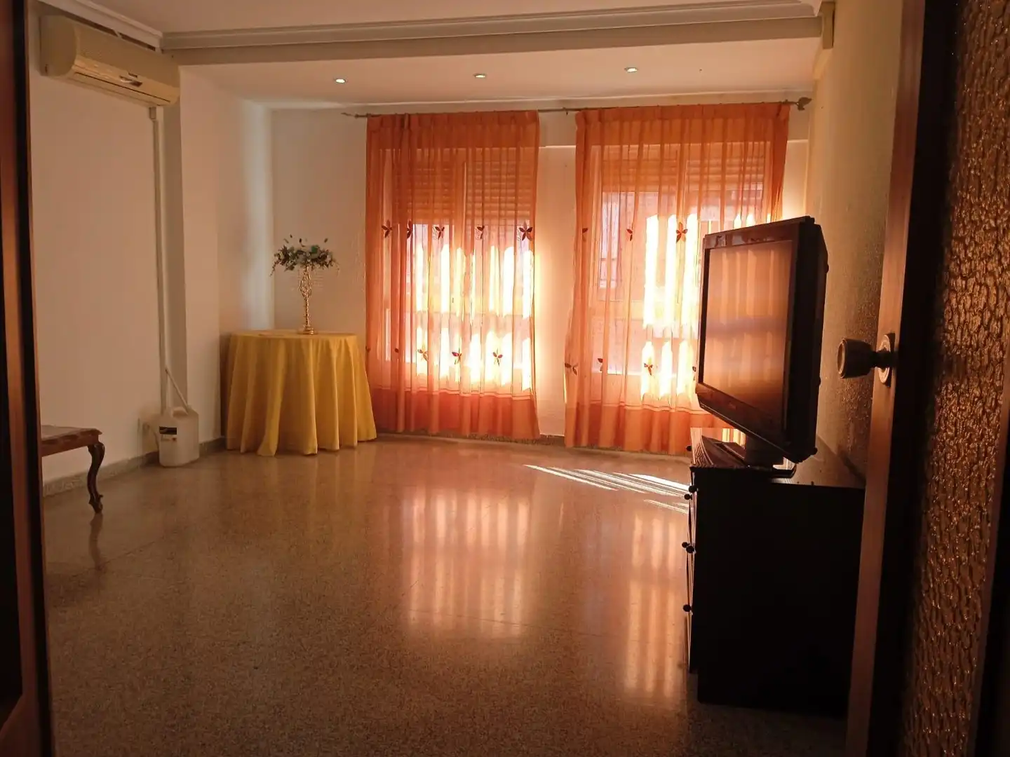 Living room of Flat for sale in Elche / Elx  with Terrace, Storage room and Balcony