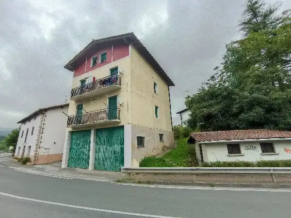 Vista exterior de Piso en venta en Usurbil con Terraza y Balcón