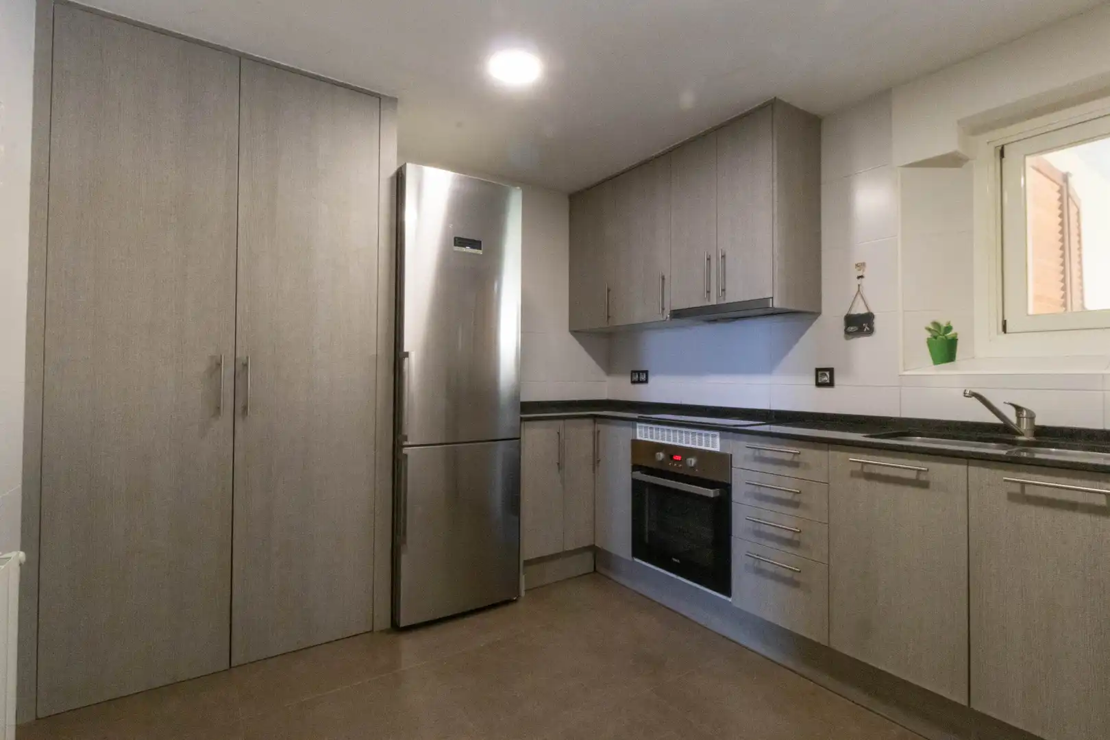 Cuina de Casa o xalet en venda en Sant Cebrià de Vallalta amb Calefacció, Jardí privat i Terrassa