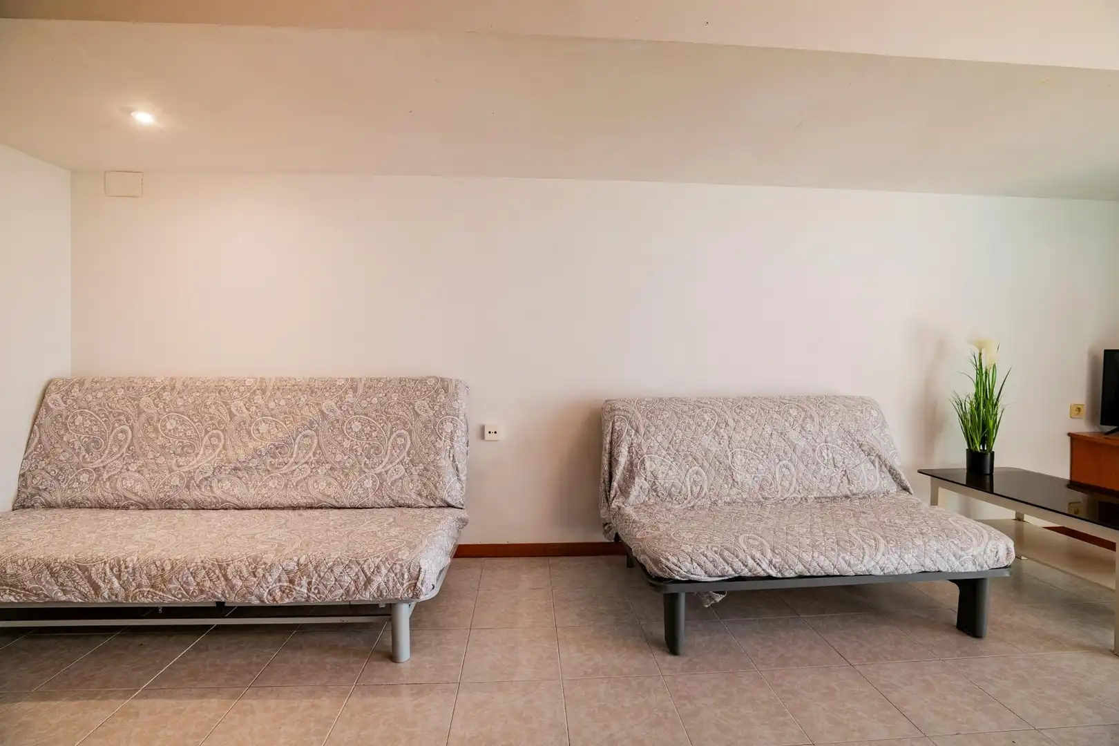 Study for sale in Jaca  with Heating and Balcony