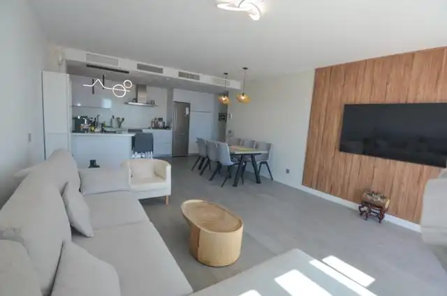 Sala d'estar de Pis en venda en Benalmádena amb Aire condicionat, Calefacció i Jardí privat