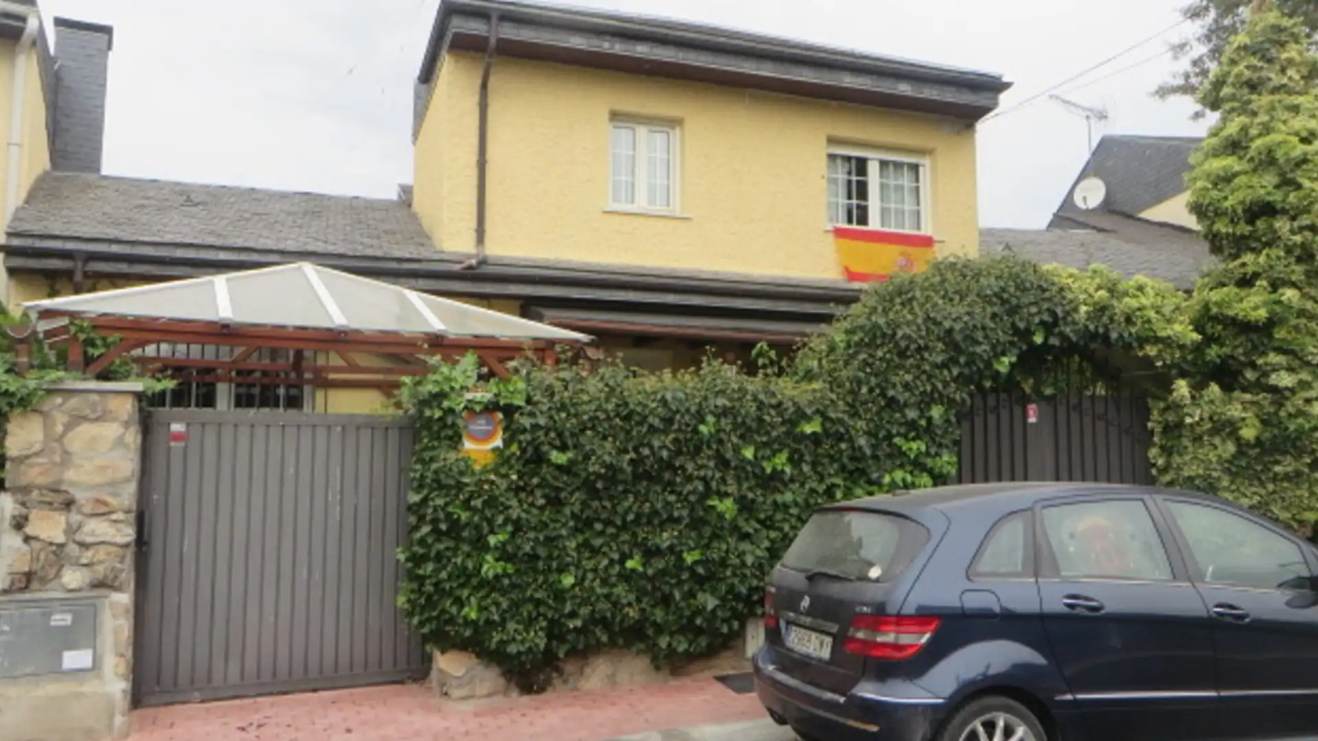 Exterior view of Single-family semi-detached for sale in Soto del Real  with Private garden