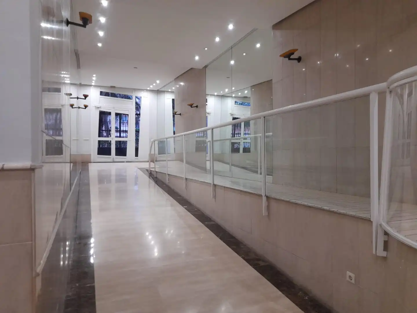 Piso en venta en Valencia con Balcón