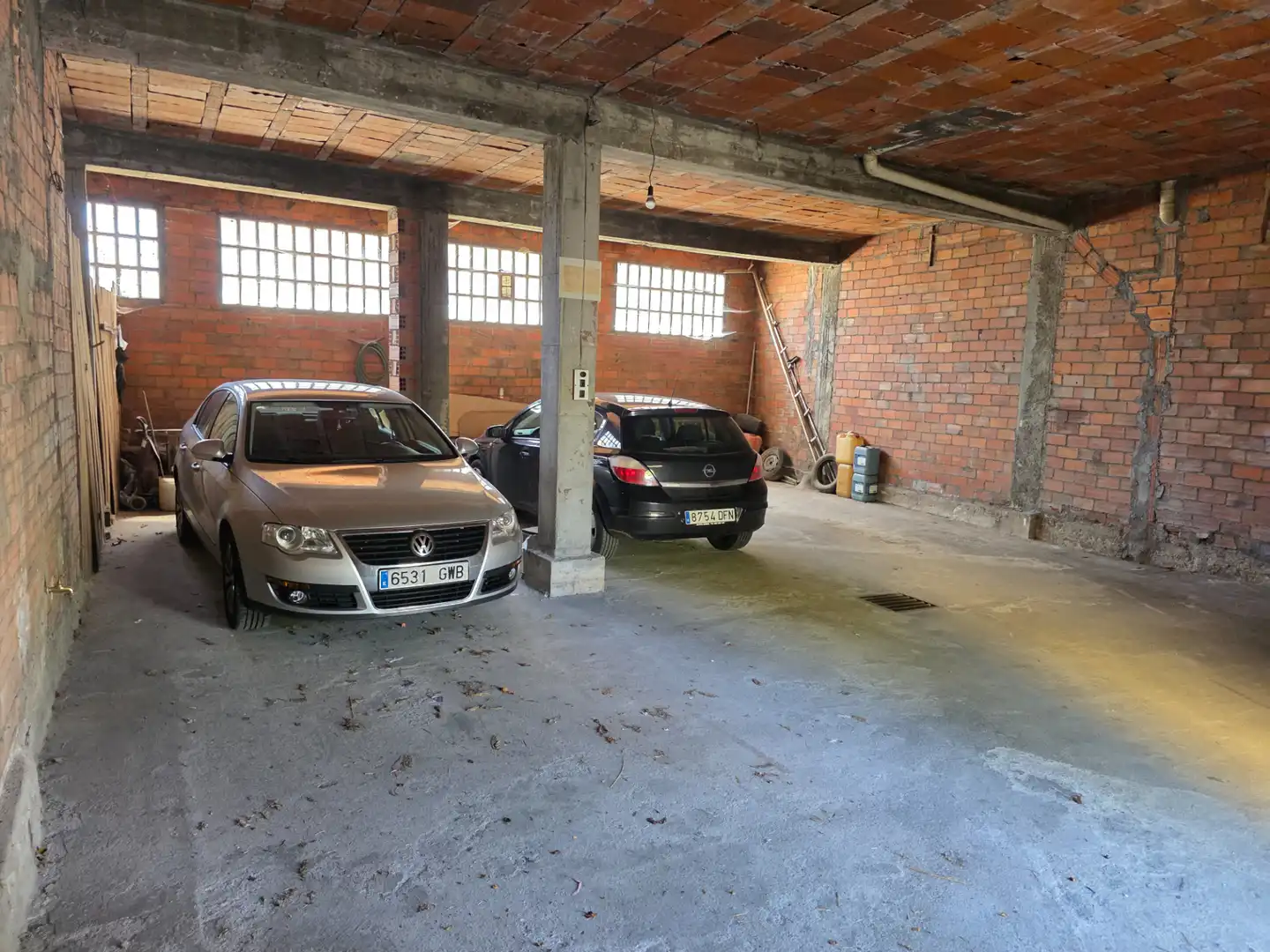 Parking de Piso en venta en Vilalba con Calefacción, Trastero y Amueblado