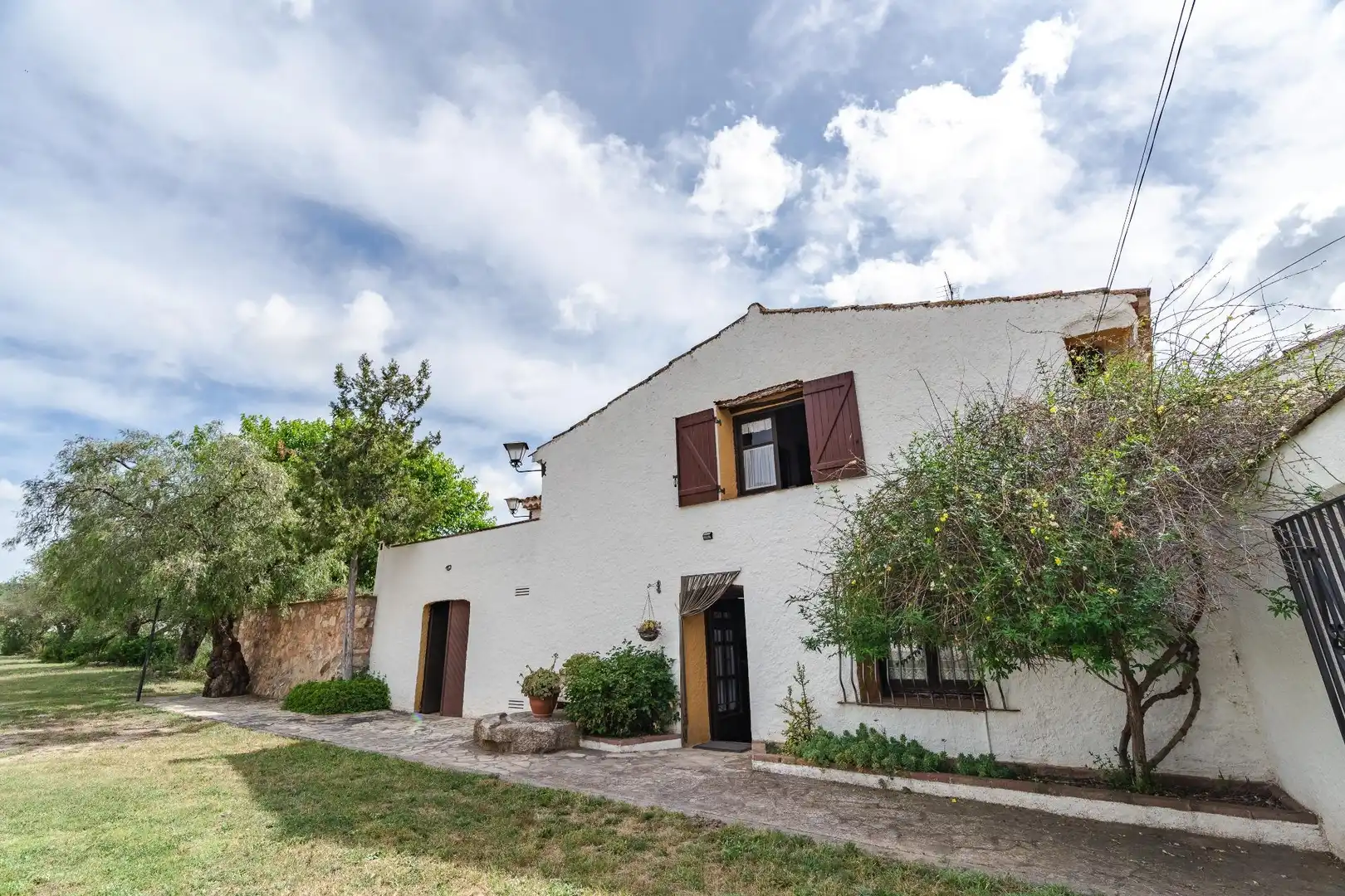 Vista exterior de Casa o xalet en venda en Vespella de Gaià amb Calefacció, Terrassa i Balcó
