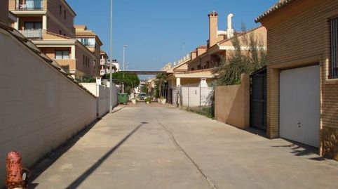 Ref   16521SOLAR  EN VENTA EN CANET PLAYA, DE 500 m, ORIENTACION ESTEOEST, SE PUEDE CONSTRUIR 2 PAREADOS, 700 METROS DE VIVIENDA.
