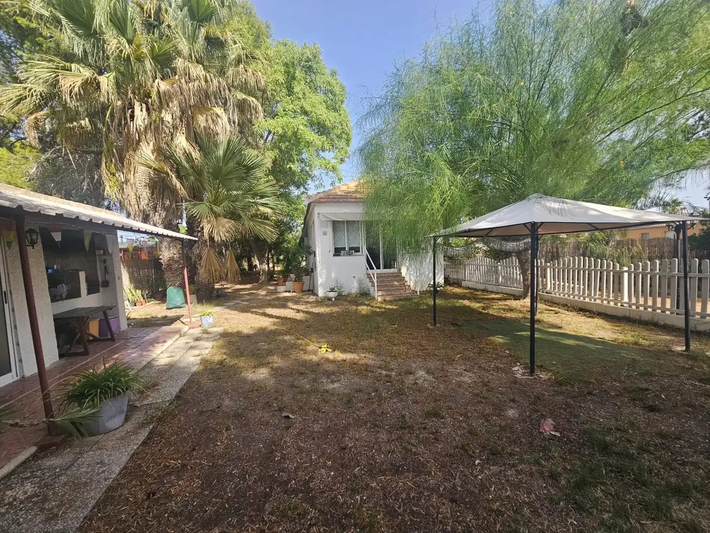 Casa con jardín en venta en Dolores