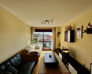 Living room of Flat for sale in Pontevedra Capital   with Heating, Parquet flooring and Storage room