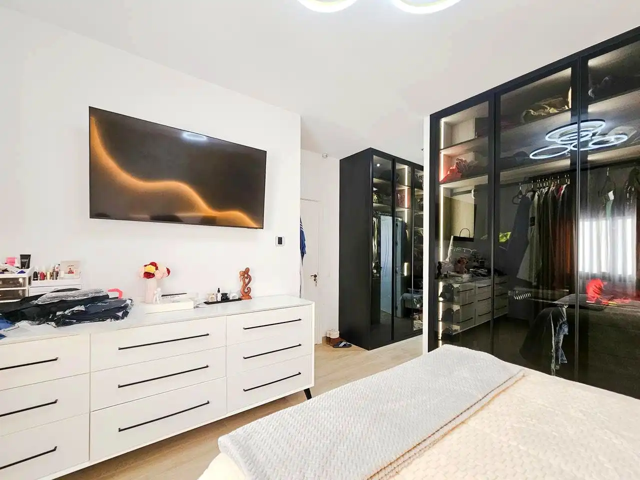 Dormitori de Casa o xalet en venda en Alcalá de Guadaira amb Aire condicionat, Jardí privat i Terrassa