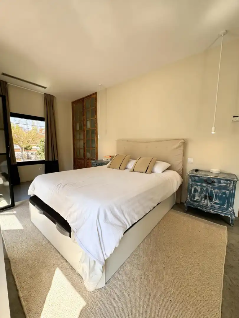 Dormitori de Casa o xalet de lloguer en Madrid amb Aire condicionat, Calefacció i Jardí privat