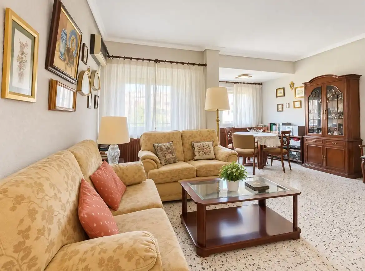 Flat en asín y palacios, Romareda photo 5