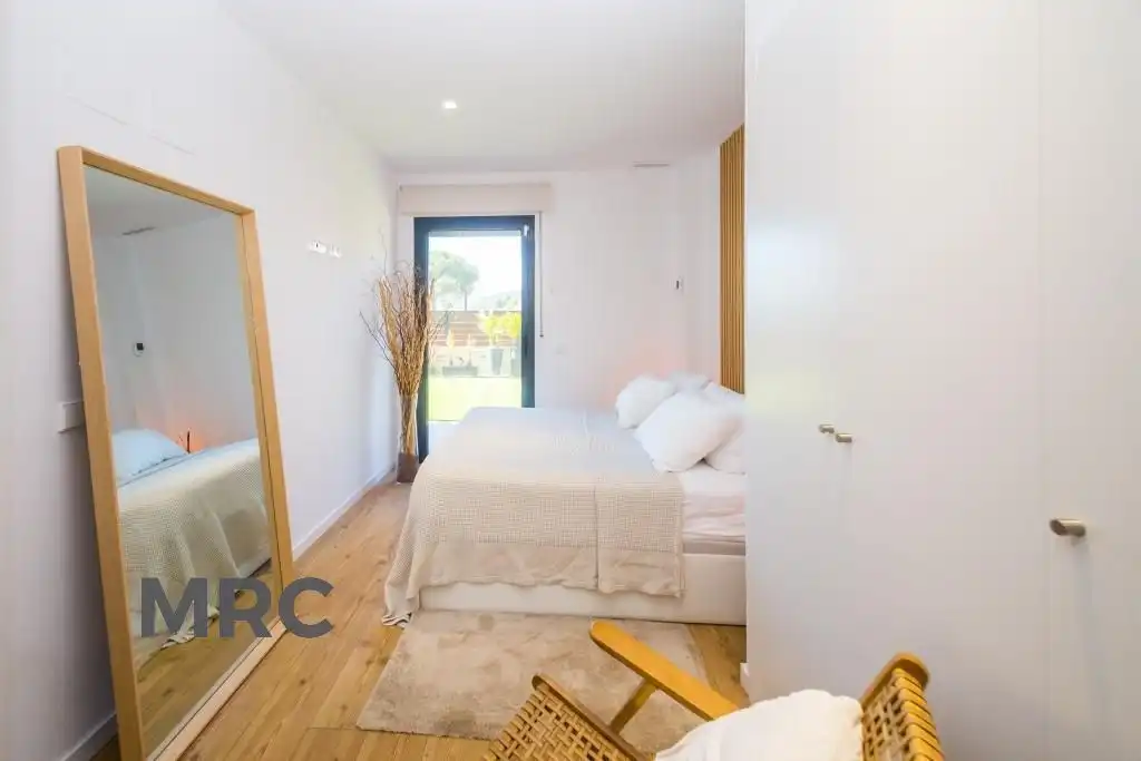 Habitación de Piso en venta en Calonge i Sant Antoni con Calefacción, Parquet y Terraza