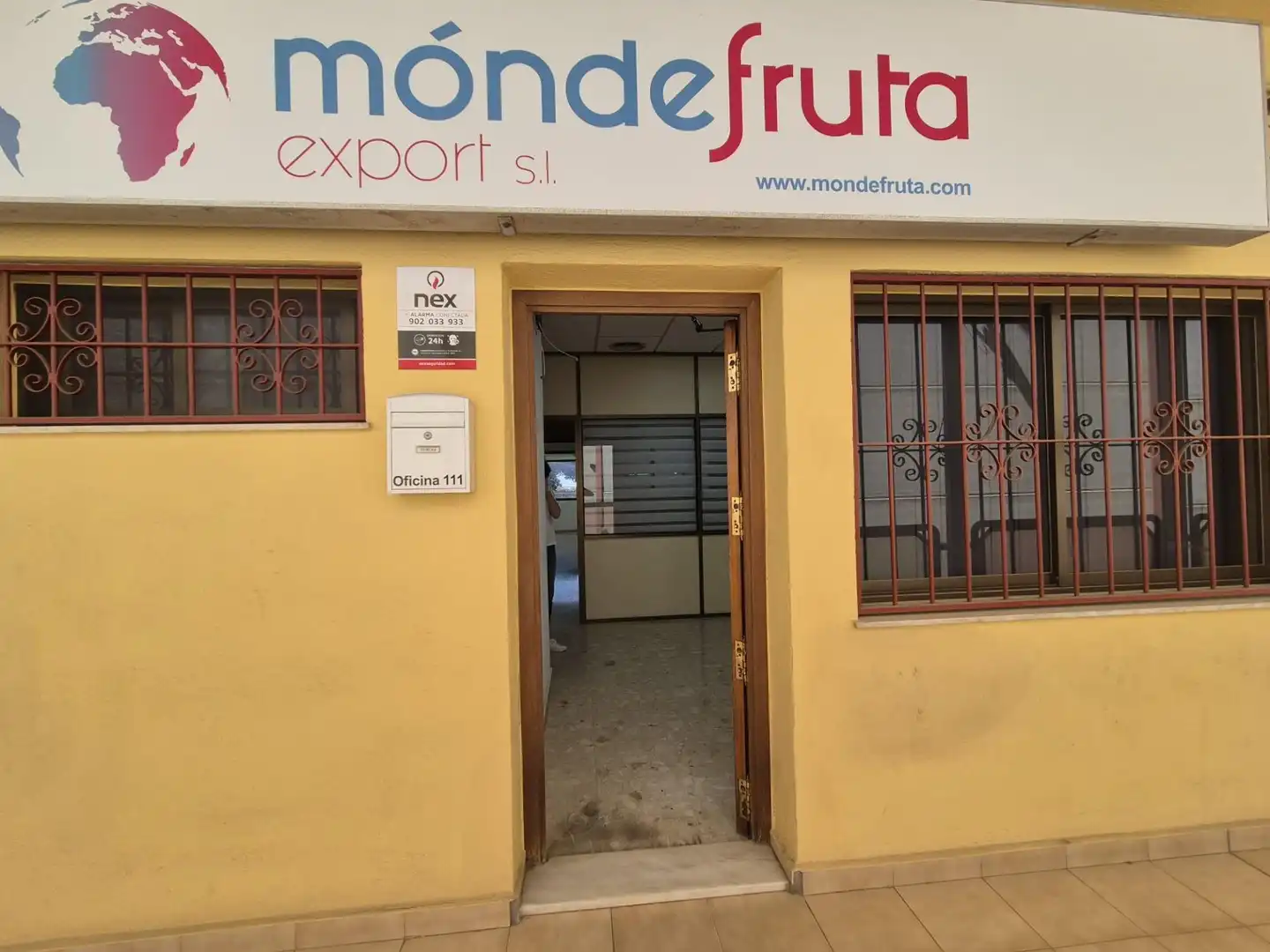 Office space for sale in Santa María del Águila, imagen 2