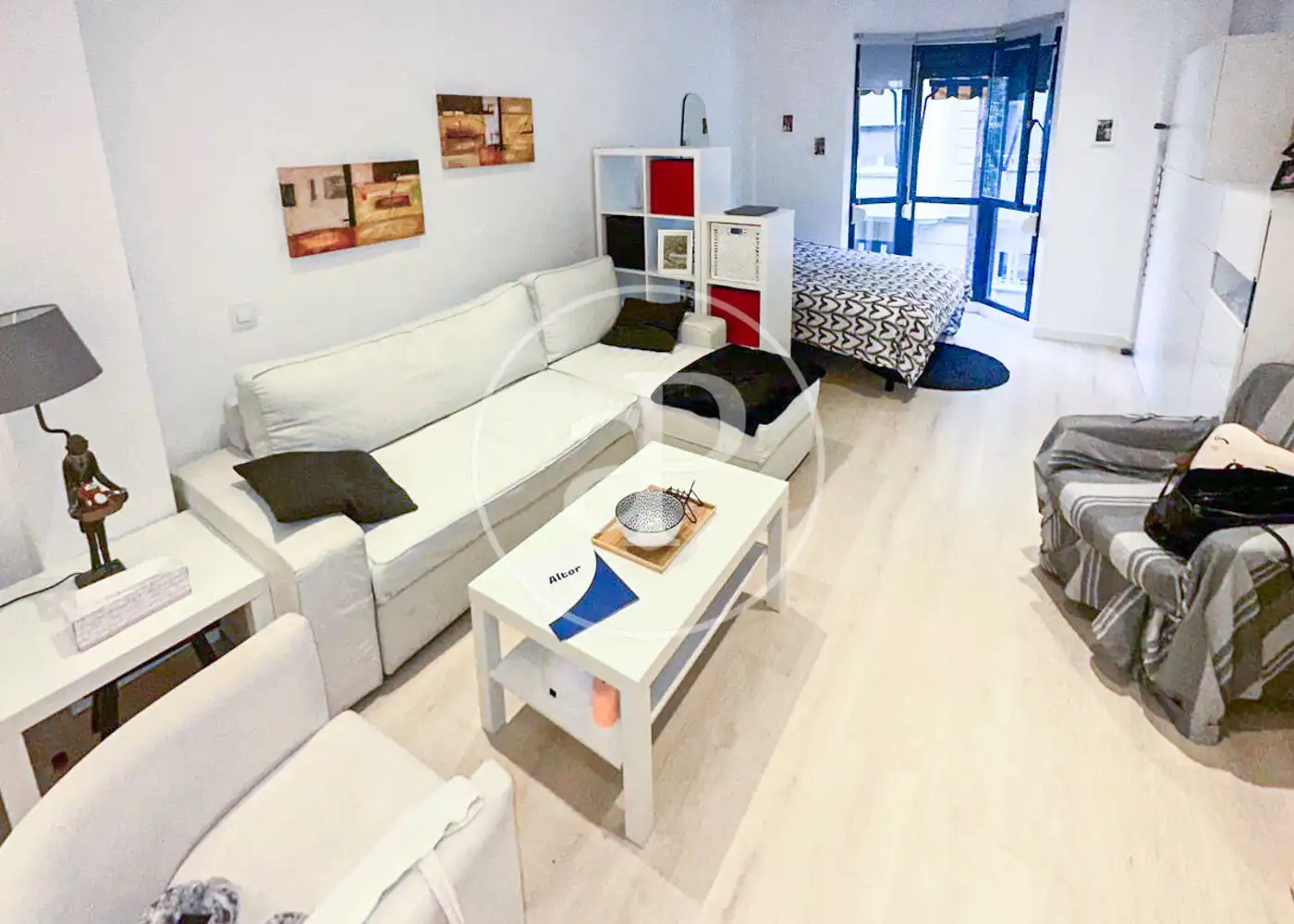 Loft de alquiler en C. de Londres, Guindalera