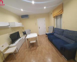 Sala d'estar de Apartament de lloguer en  Córdoba Capital amb Aire condicionat