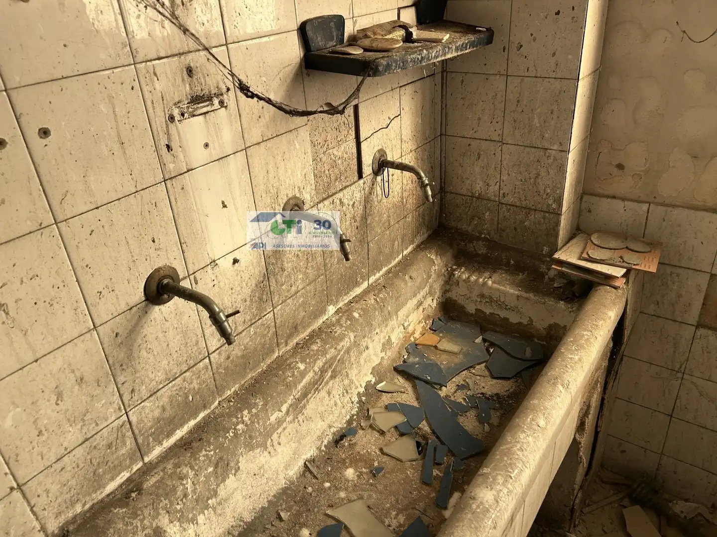 Baño de Nave industrial en venta en Cuarte de Huerva