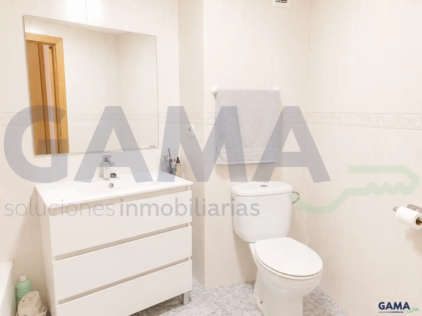 Baño de Piso en venta en Carcaixent con Aire acondicionado y Trastero