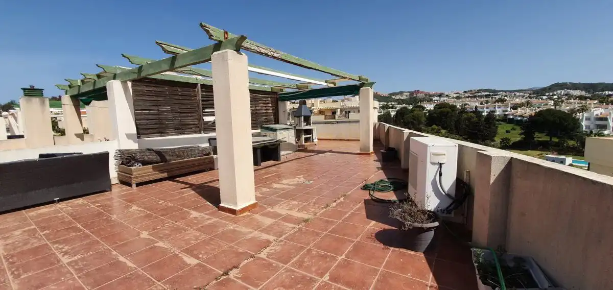 Terrasse von Dachboden zur Miete in Mijas mit Klimaanlage, Heizung und Terrasse