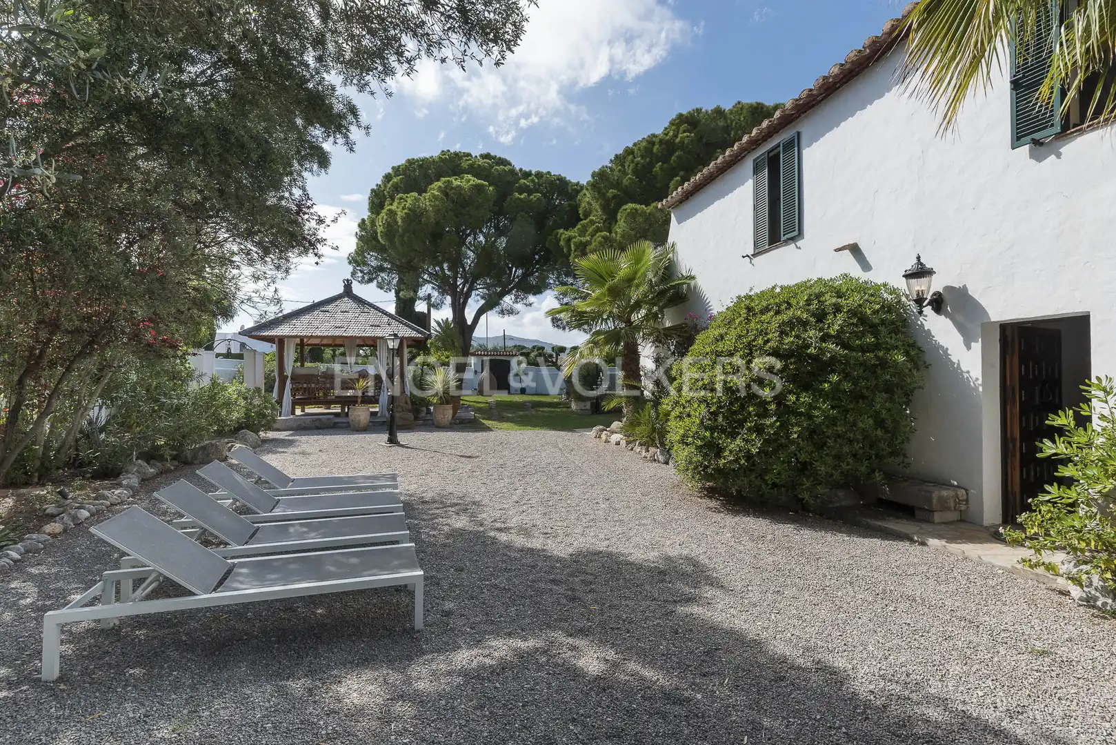 Exterior view of Buildings for sale in Sant Pere de Ribes