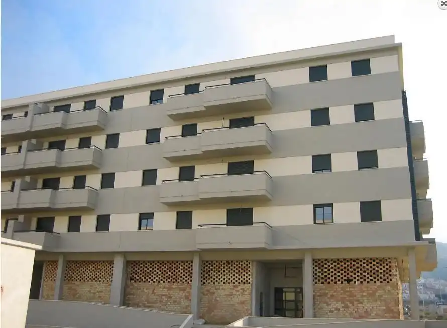 Local comercial en venda a Urbanización parque verónica