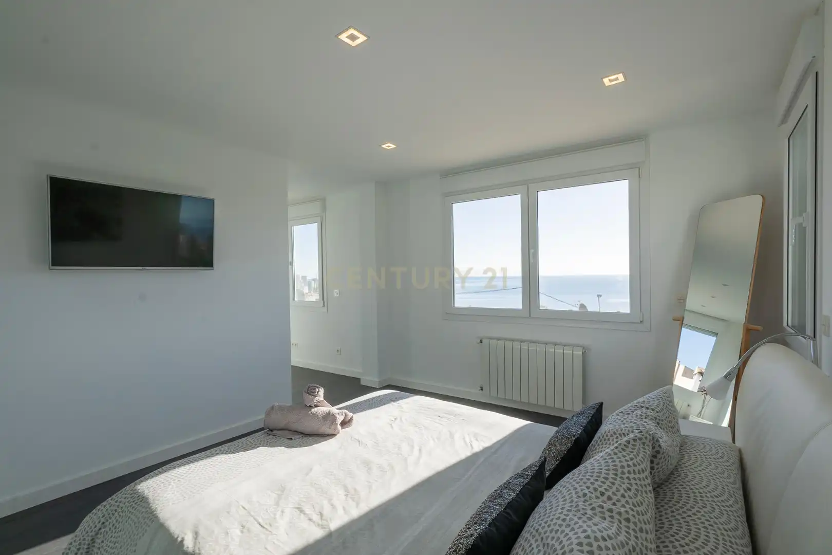 Bedroom of Houses for sale in Calpe / Calp  with Furnished, Internet and Alarm