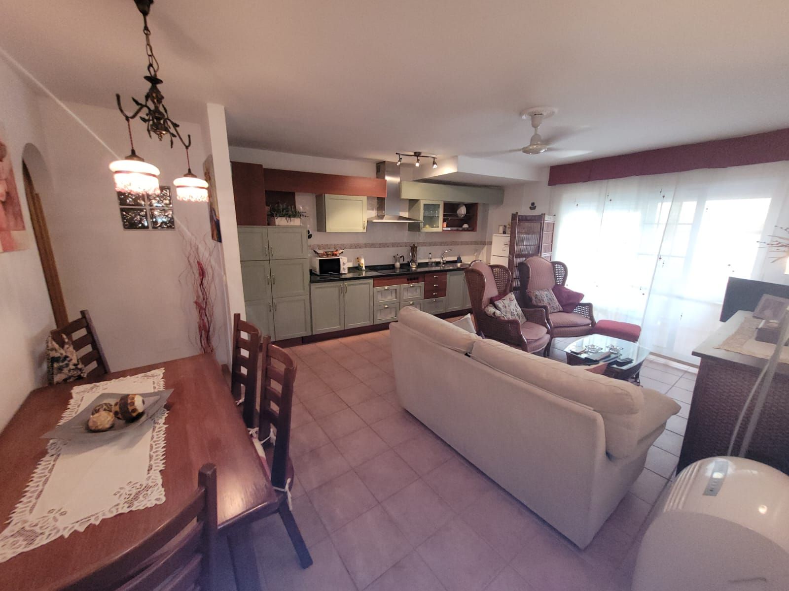 Living room of Flat to rent in Vélez-Málaga  with Air Conditioner, Terrace and Furnished