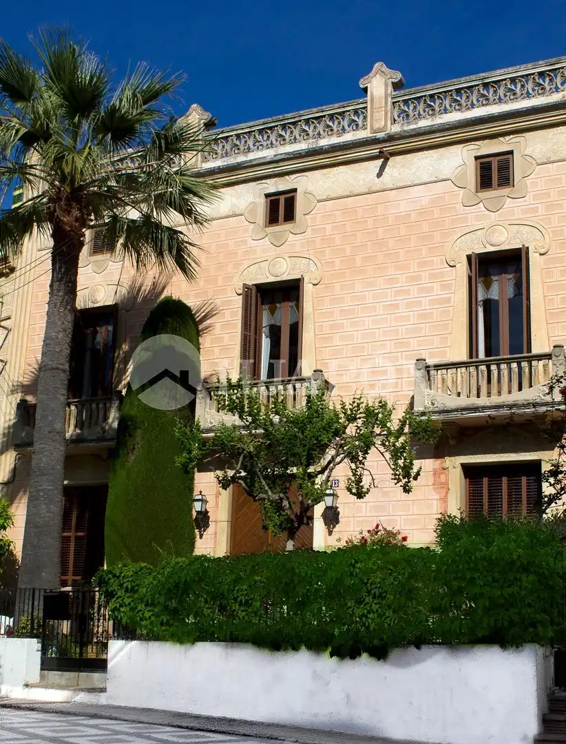 Vista exterior de Casa o chalet en venta en El Masnou con Calefacción