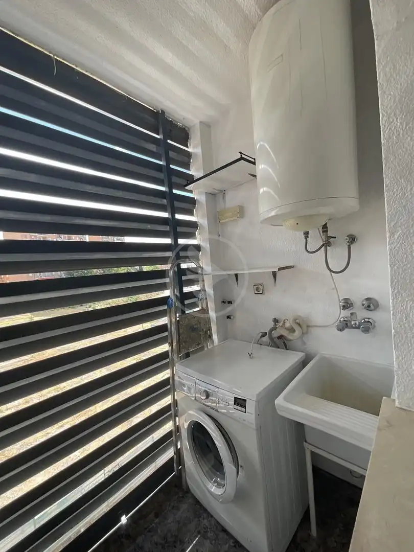 Balcony of Flat for sale in Linares  with Air Conditioner and Furnished