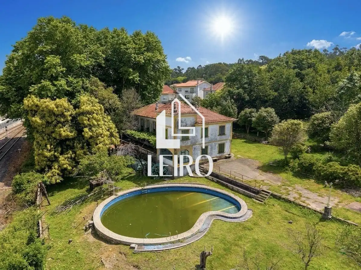 Vista exterior de Edifici en venda en Catoira amb Piscina comunitària