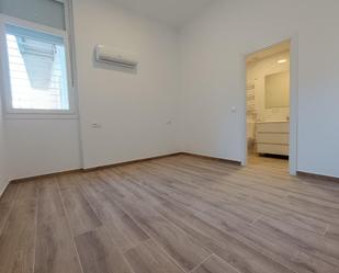 Bedroom of Flat to rent in Fuenlabrada  with Air Conditioner and Heating