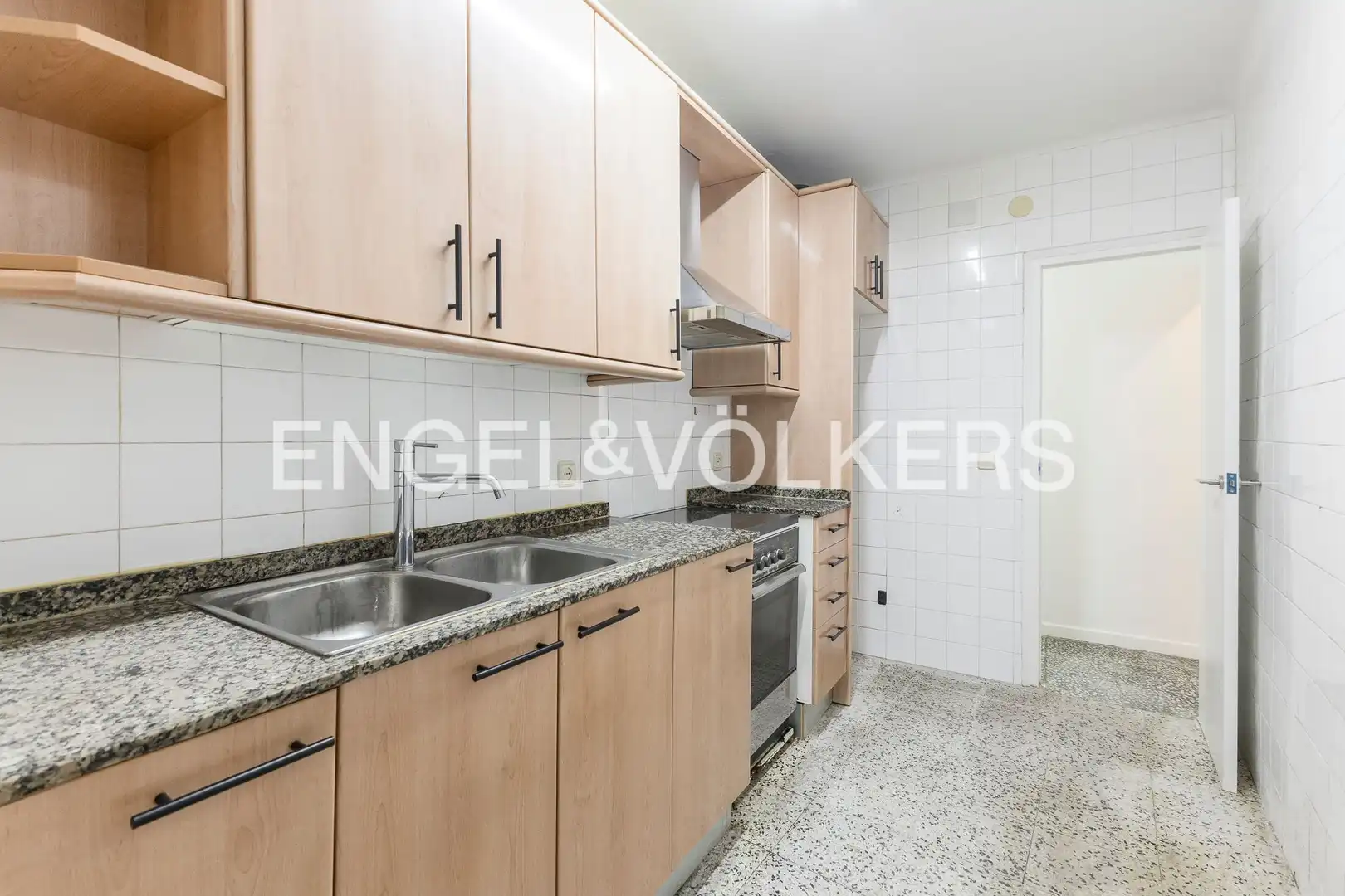 Cocina de Piso en venta en Barcelona con Calefacción