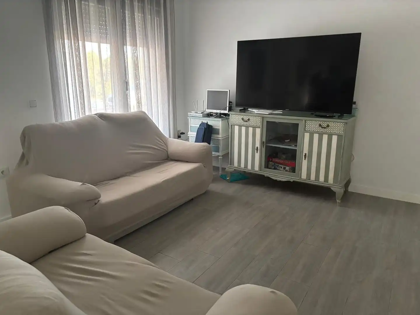 Sala de estar de Casa o chalet en venta en Villarrobledo con Aire acondicionado, Calefacción y Jardín privado