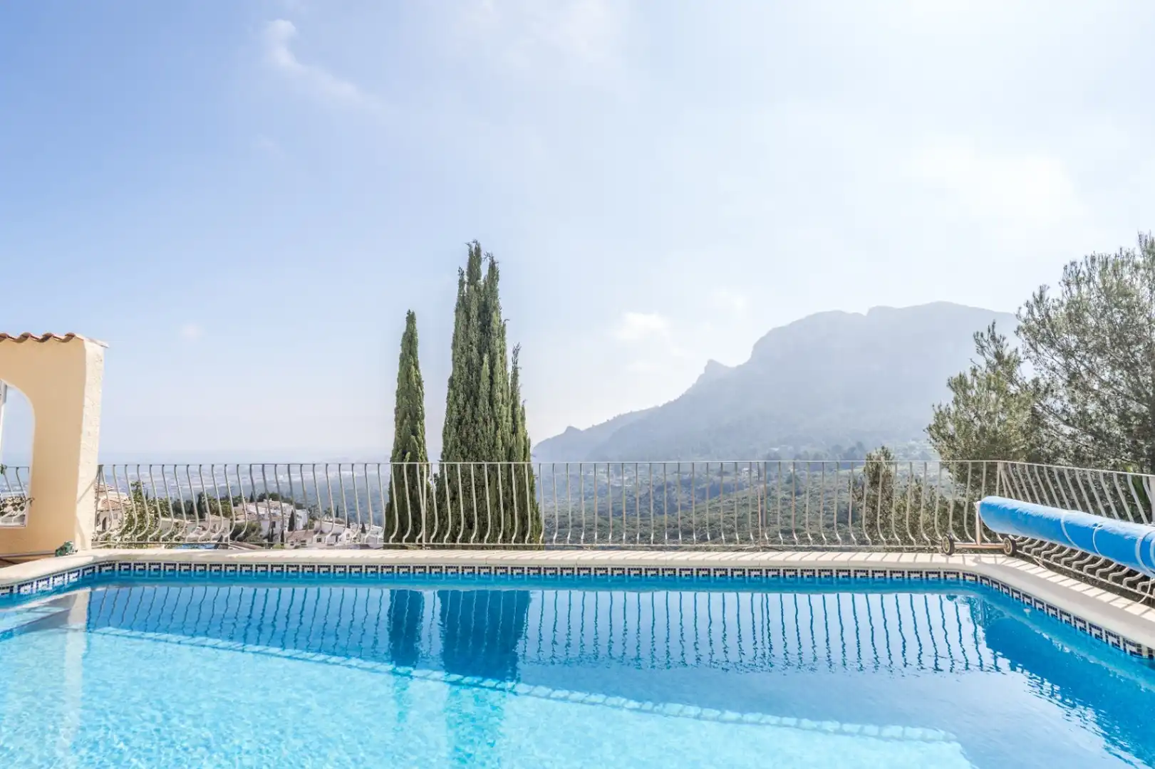 Swimming pool of Houses for sale in Dénia  with Air Conditioner, Heating and Private garden