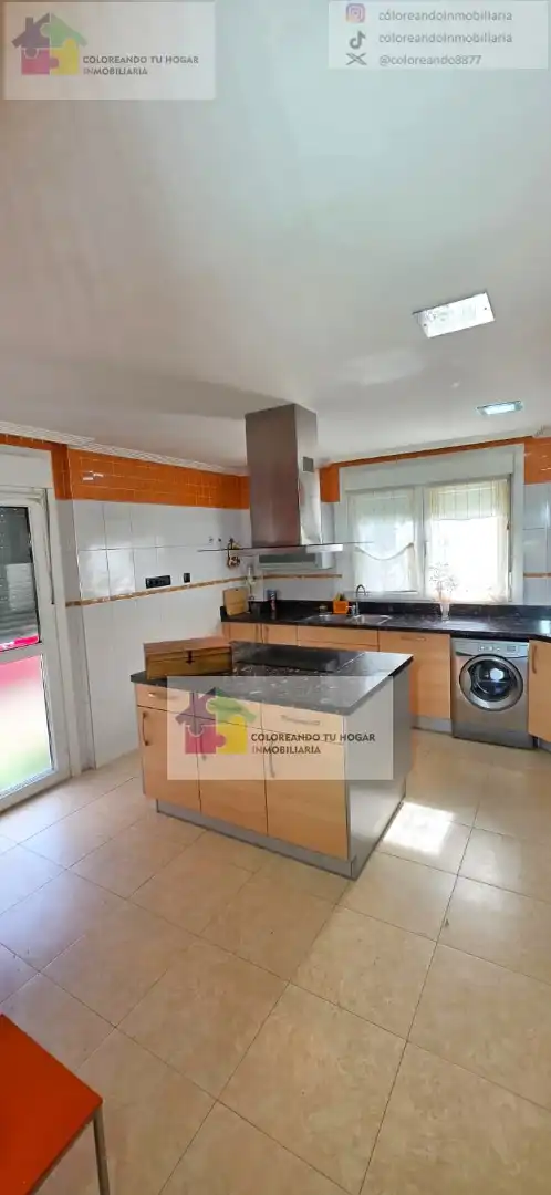 Kitchen of Houses for sale in Sariegos  with Air Conditioner, Heating and Private garden