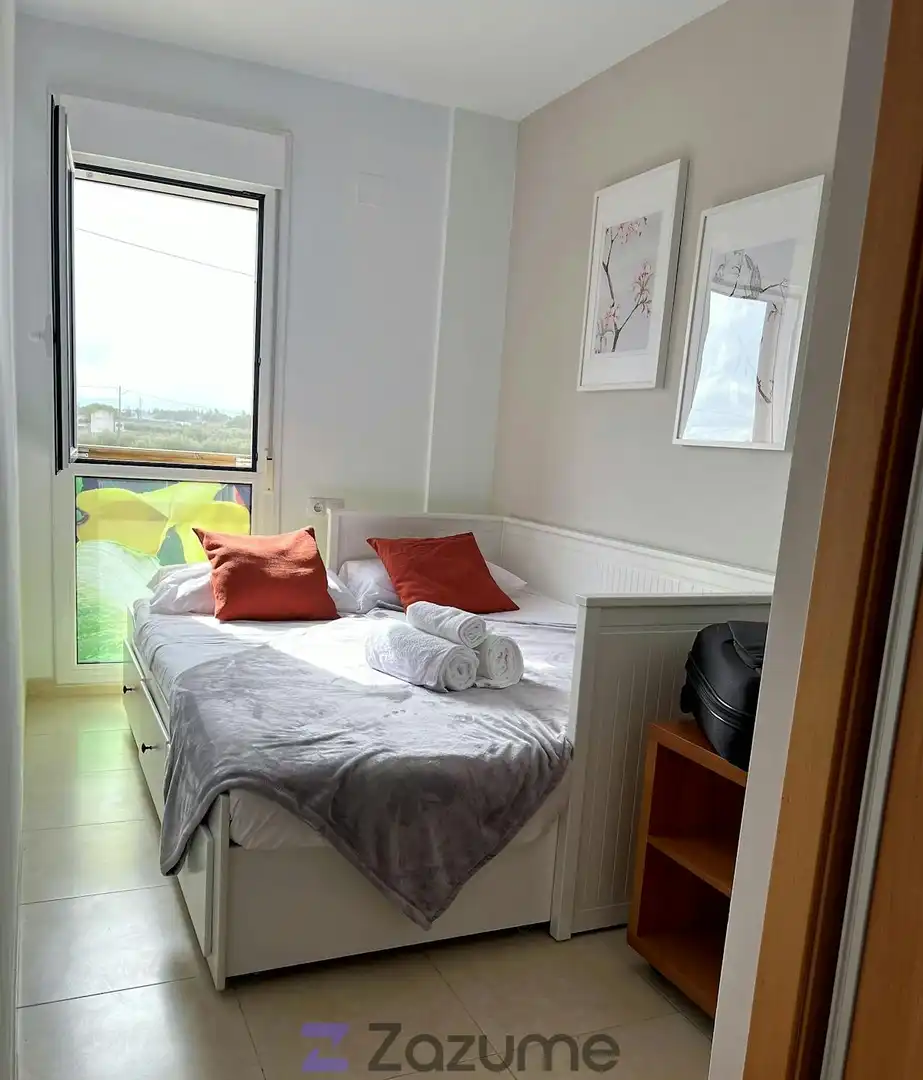 Habitación de Piso de alquiler en Camarles con Aire acondicionado, Piscina y Amueblado