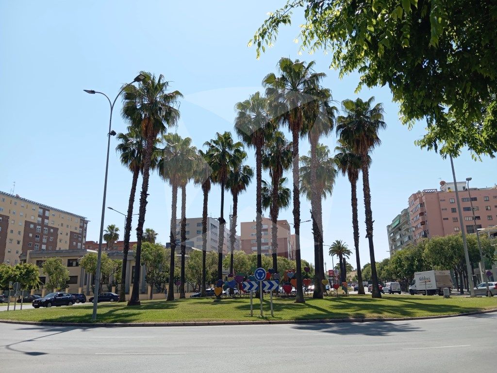 Premises to rent in Avenida Sinforiano Madroñero, 13, Valdepasillas - La Paz - Huerta Rosales