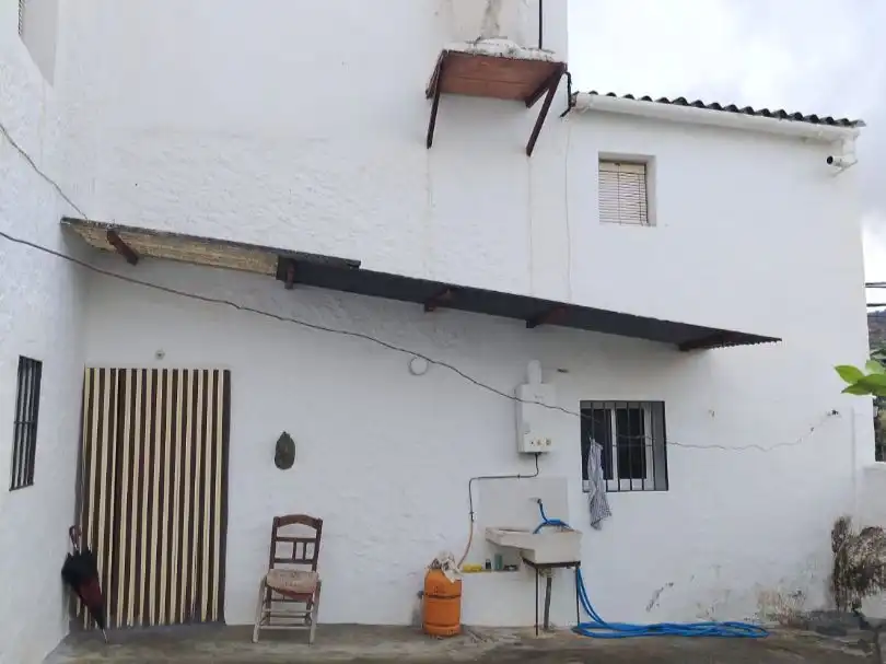 Vista exterior de Casa o xalet de lloguer en El Burgo