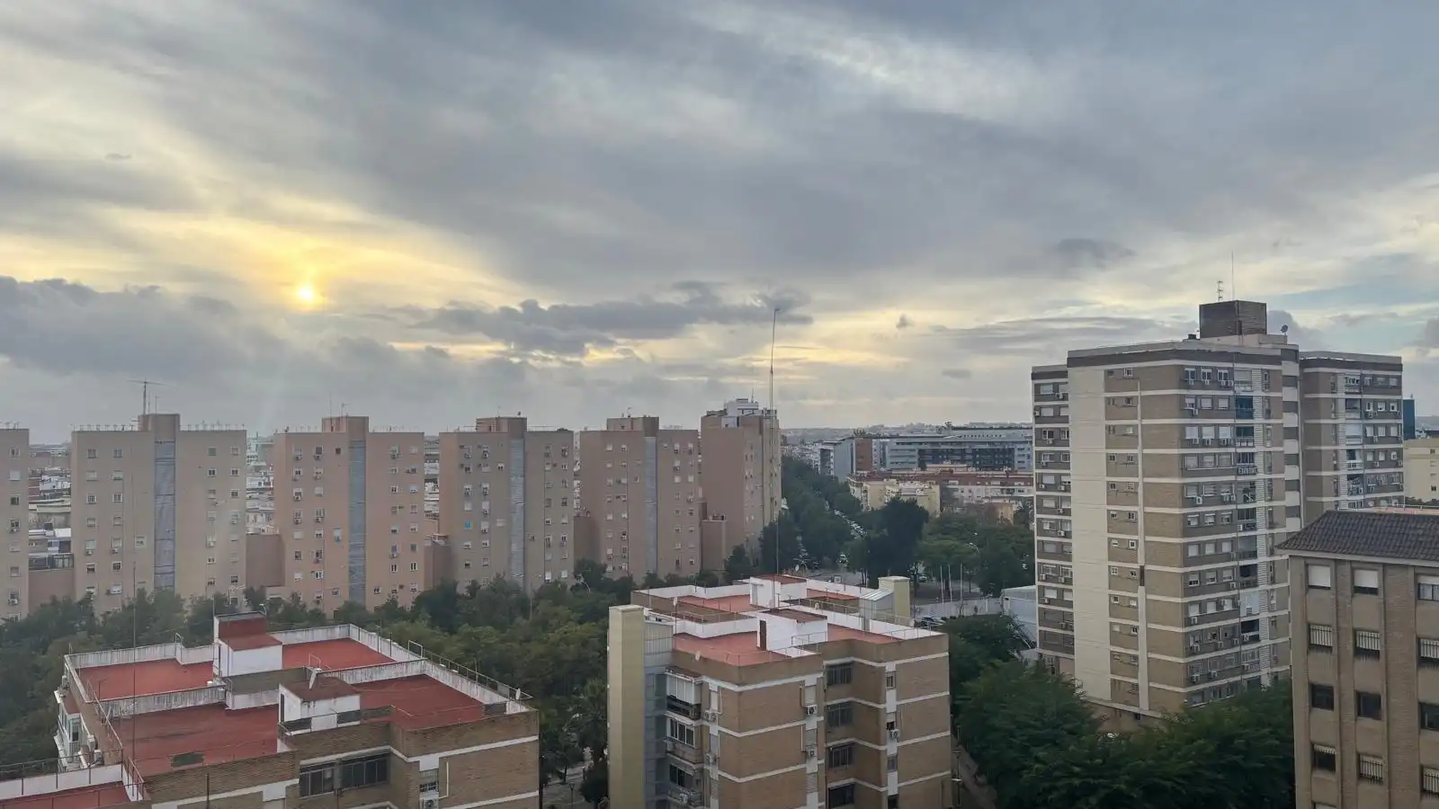 Exterior view of Flat for sale in Sevilla  with Air Conditioner, Private garden and Terrace