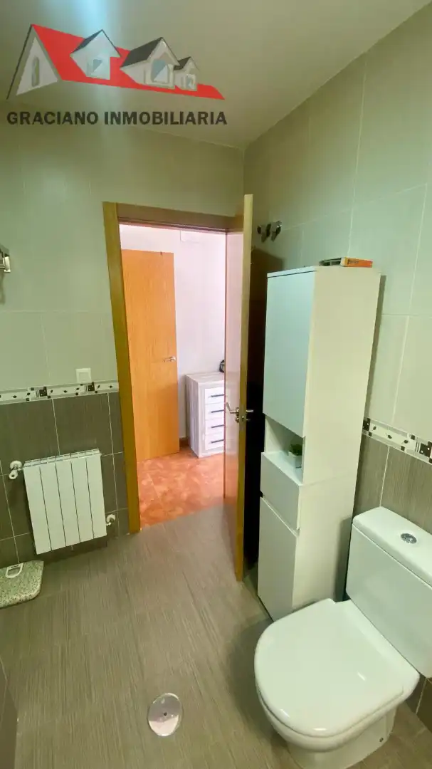 Bany de Casa adosada en venda en Albacete amb Calefacció, Jardí privat i Terrassa