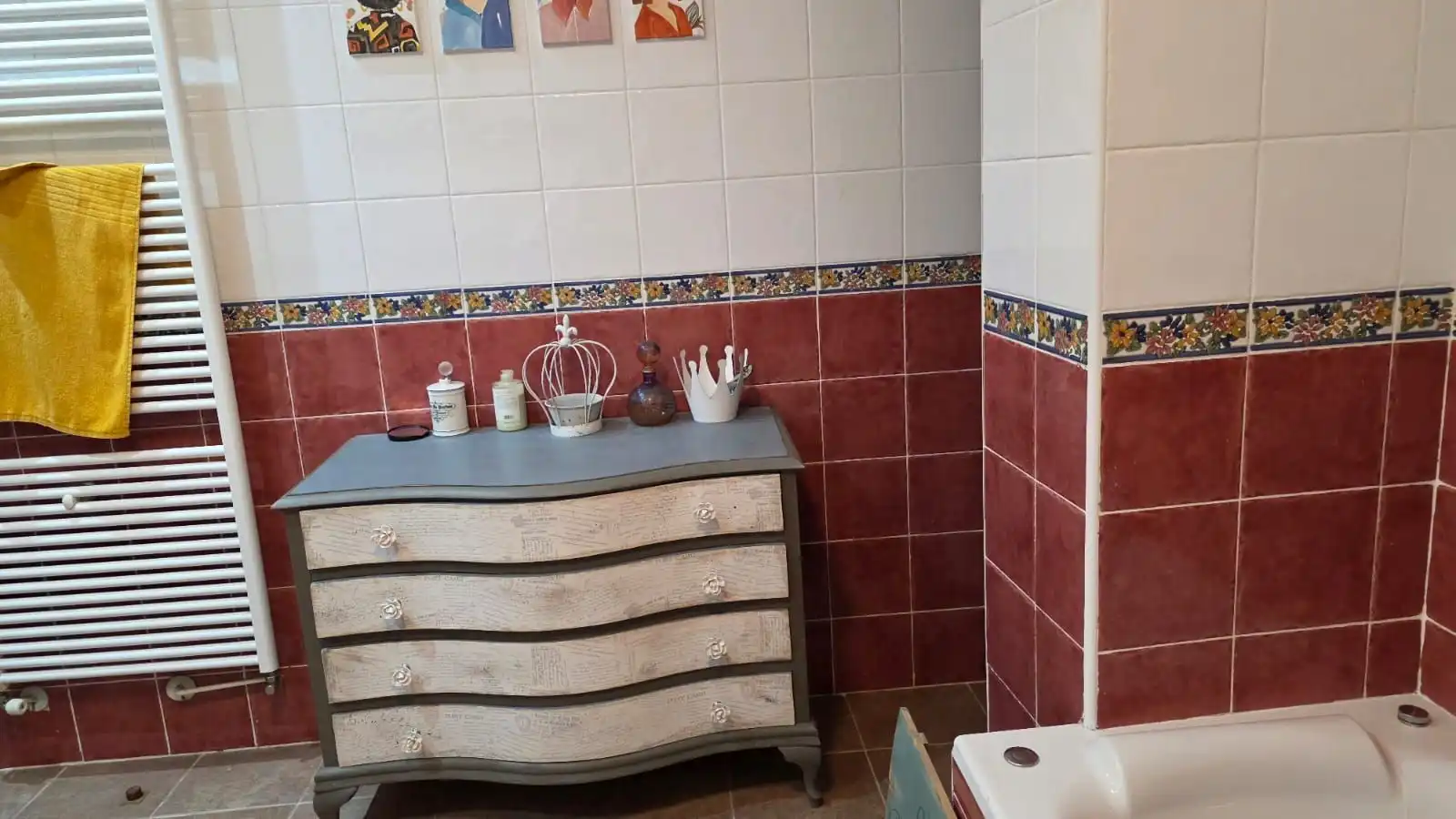 Bany de Casa o xalet en venda en Castro-Urdiales amb Calefacció, Jardí privat i Terrassa