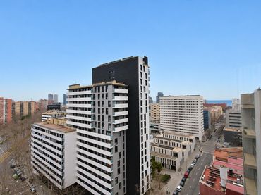Pis amb ascensor en venda a Carrer del Fluvià