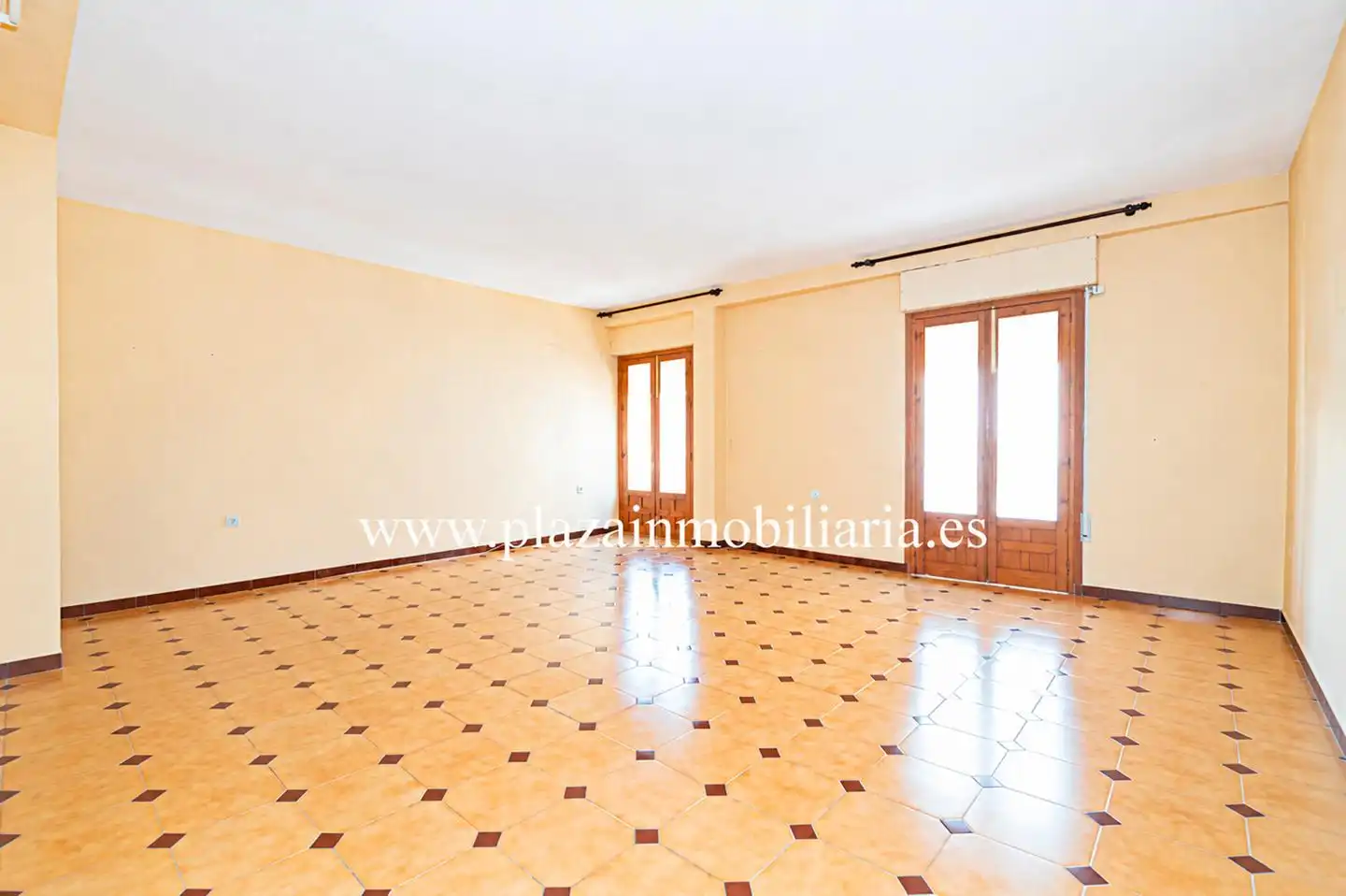 Living room of Flat for sale in Lucena  with Air Conditioner, Terrace and Storage room