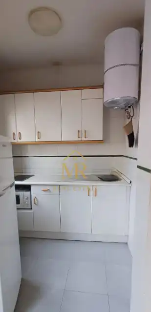 Cuina de Àtic de lloguer en Salamanca amb Aire condicionat, Calefacció i Forn