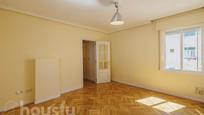 Bedroom of Flat for sale in  Madrid Capital  with Air Conditioner