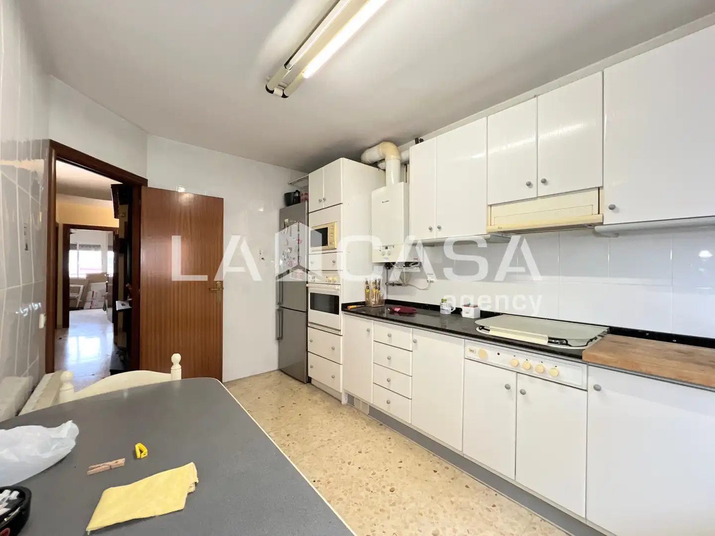Kitchen of Flat for sale in Santa Coloma de Gramenet  with Balcony