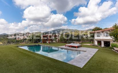 Piscina de Casa o xalet en venda en Caldes de Montbui amb Aire condicionat, Calefacció i Jardí privat