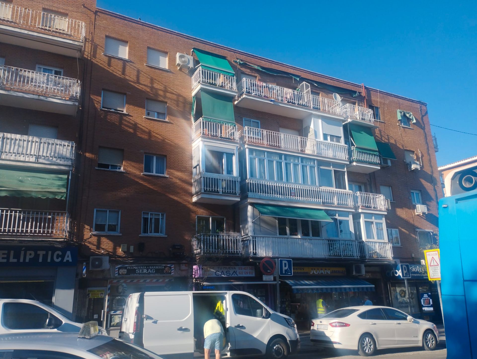 Vista exterior de Pis de lloguer en  Madrid Capital amb Terrassa i Alarma
