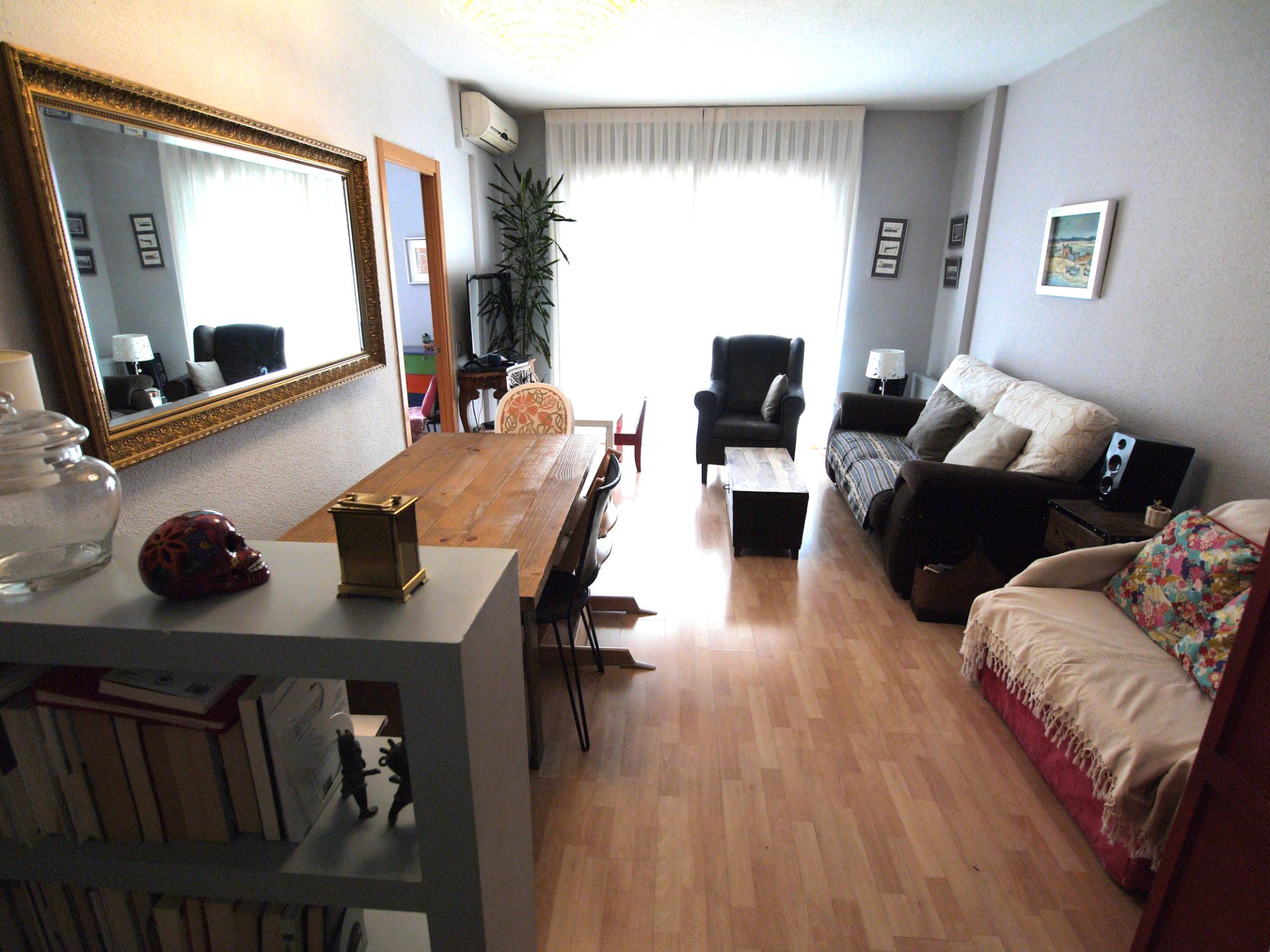 Sala d'estar de Pis de lloguer en  Madrid Capital amb Aire condicionat, Calefacció i Balcó